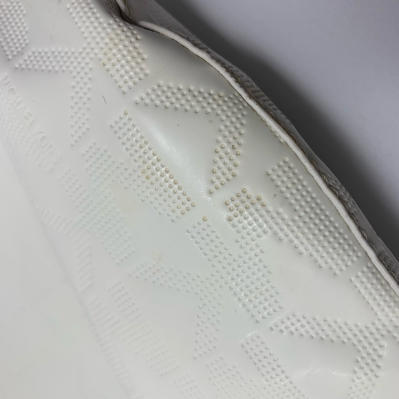 Michael Kors White Monogram Bag with Tan Straps - Picture 12 of 12